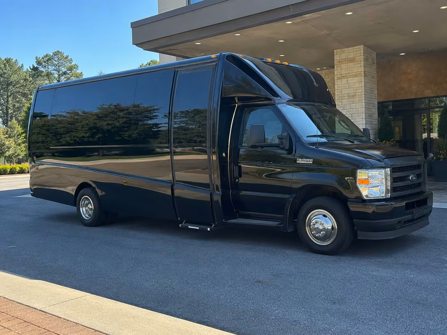 18 passenger minibus